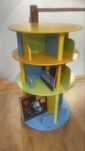 Estante para Livros com rodinhas