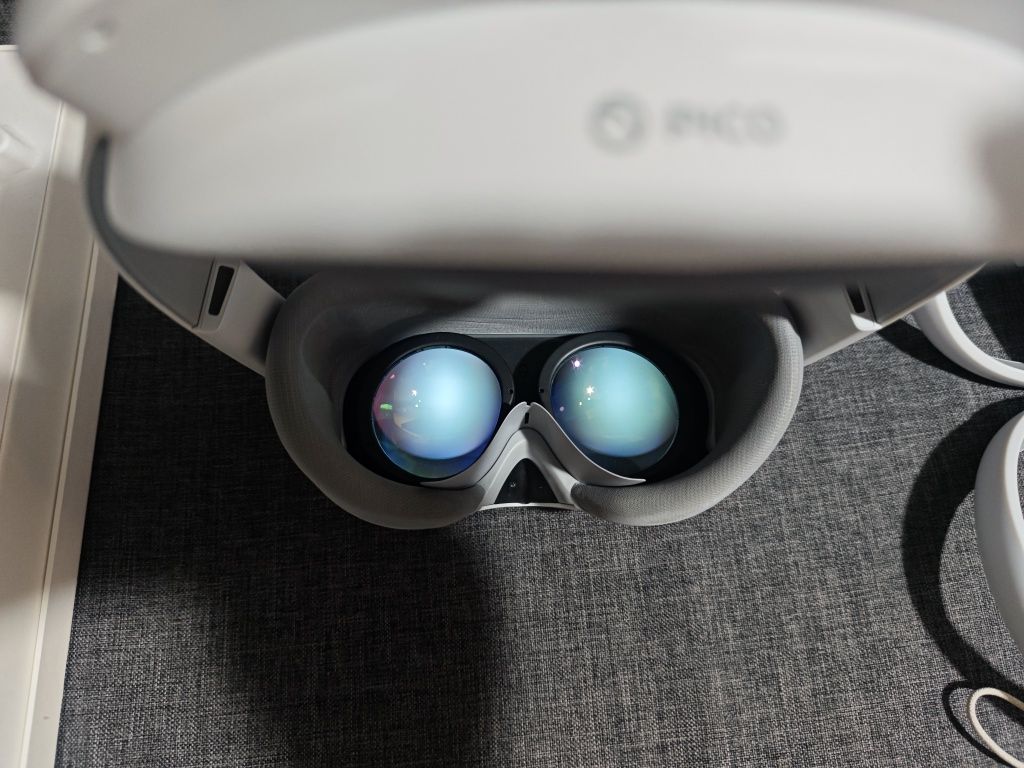 Jak NOWE Gogle VR PICO 4 128GB 8K, pady, opakowanie, kabel
