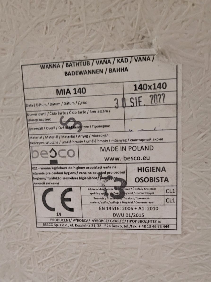 Wanna narożna Mia 140x140 Besco