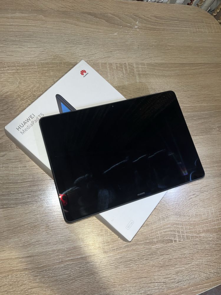 Планшет Huawei MediaPad T5