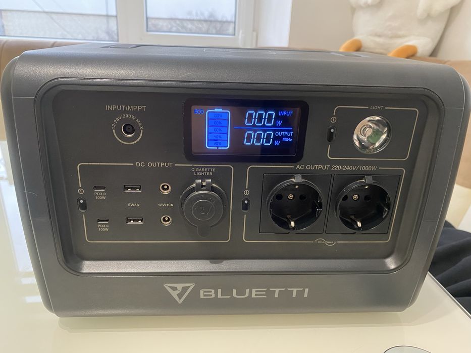 Продам Bluetti eb70