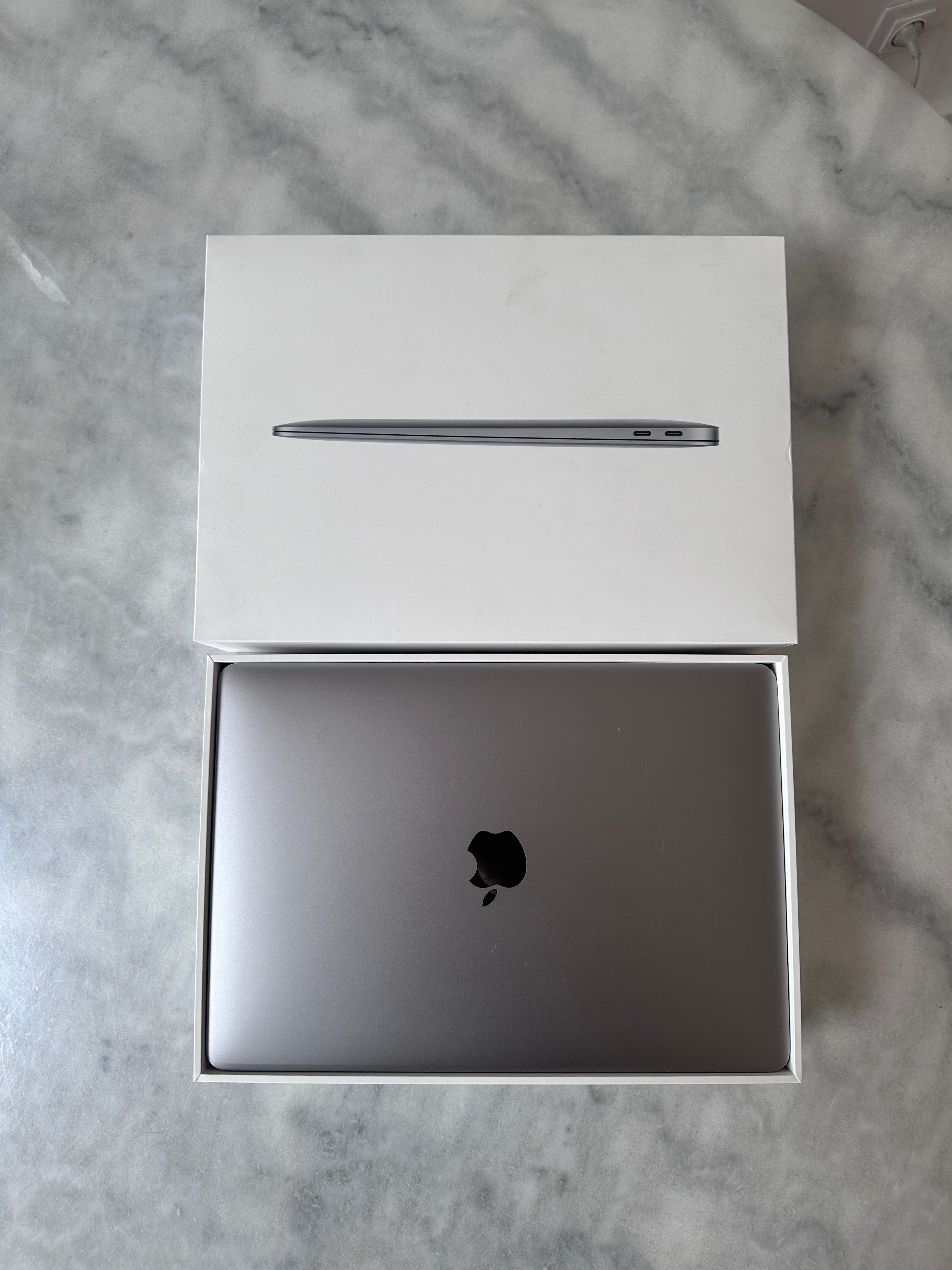 MacBook Air 13 cali 128GB