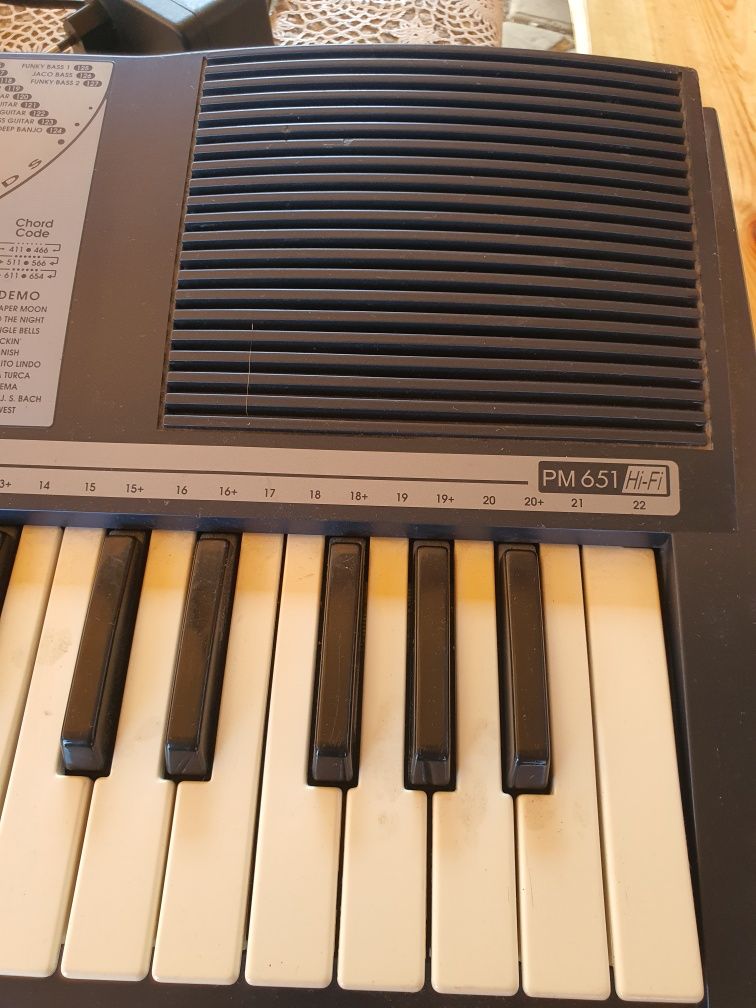 Bontempi organy PM651 .