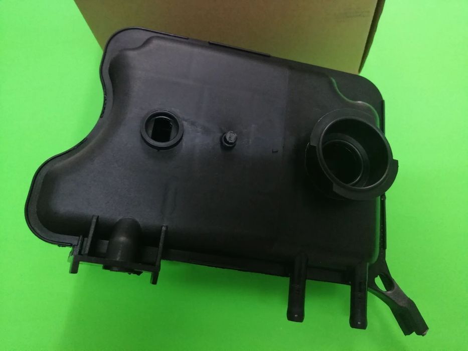 Vaso de expansão / Reservatório água do motor Suzuki Vitara 1.9 Td (Aplicar)