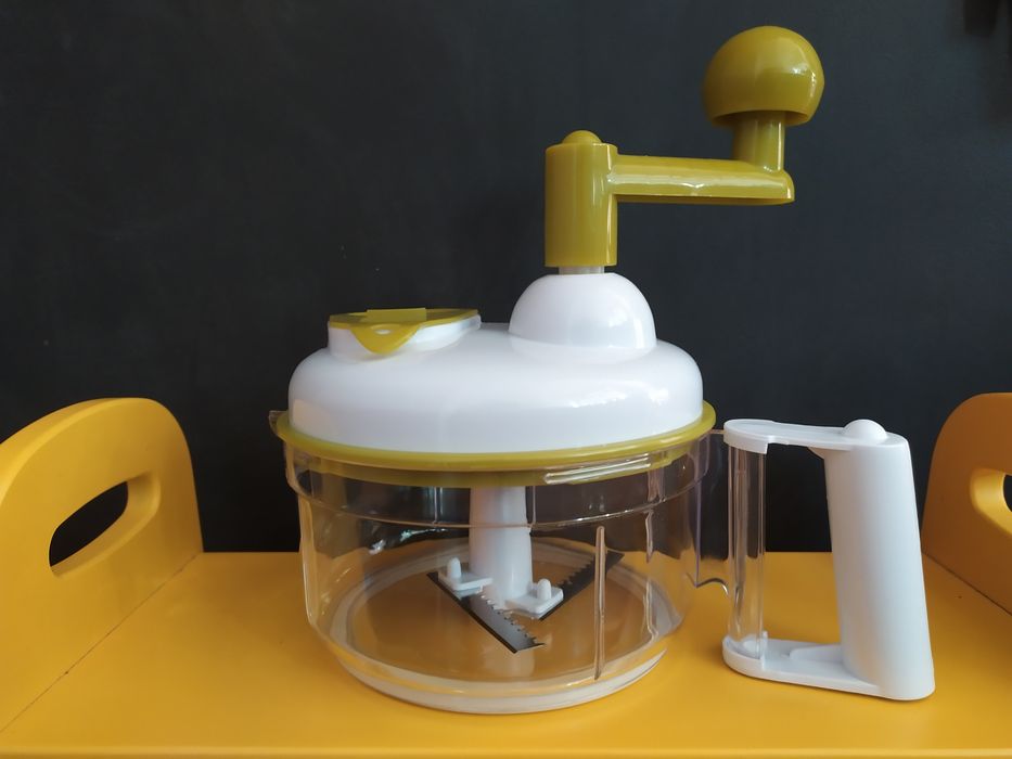 Ręczny wielofunkcyjny robot kuchenny 4w1