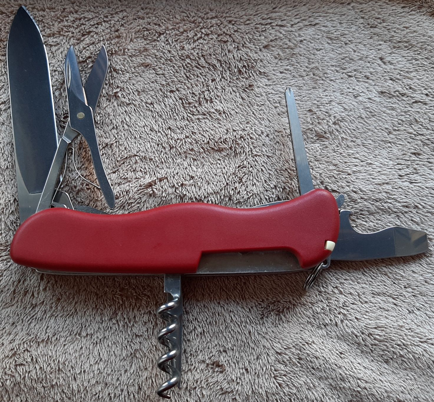 Продам швейцарский складной нож Victorinox Outrider б/у