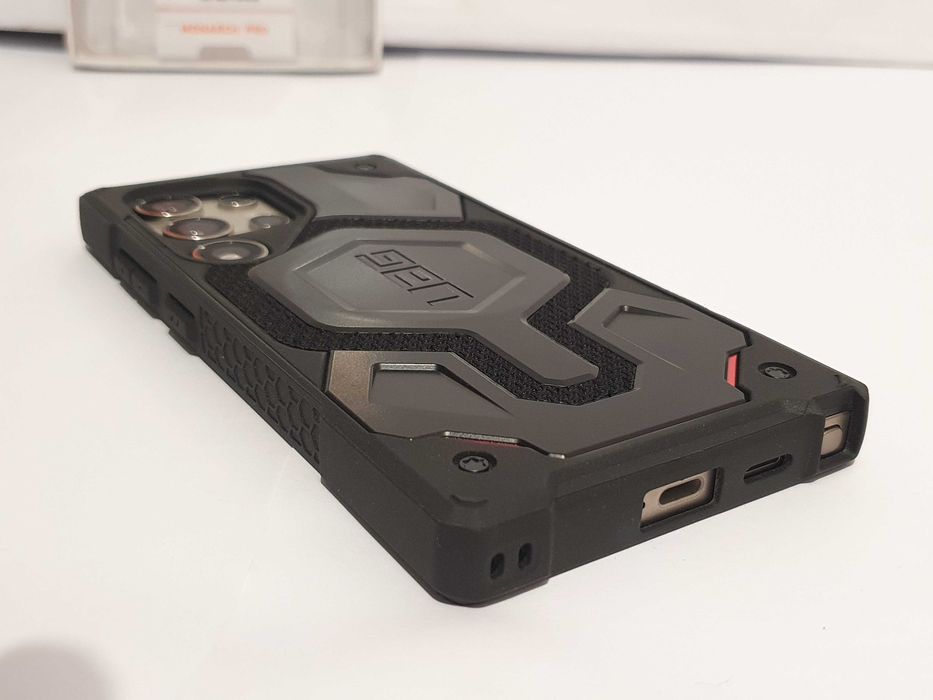 UAG Monarch PRO etui pancerne SAMSUNG S24 ULTRA kevlar czarne plecki