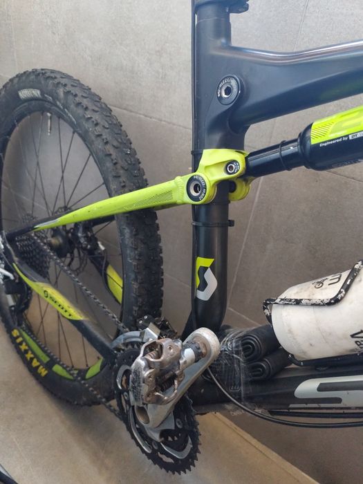 Btt Scott spark Full carbono