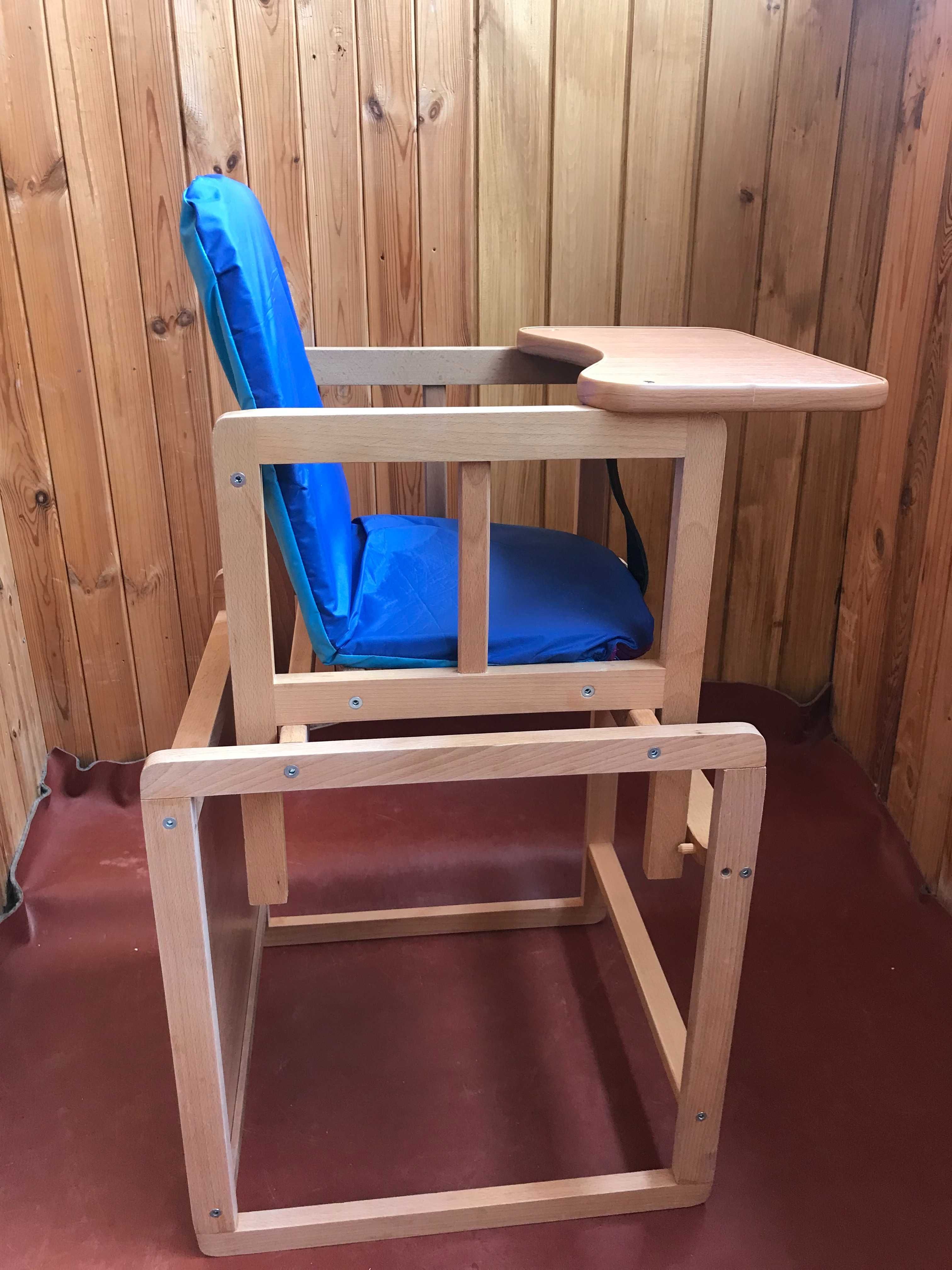 дерев'яний стілець-трансформер для годування