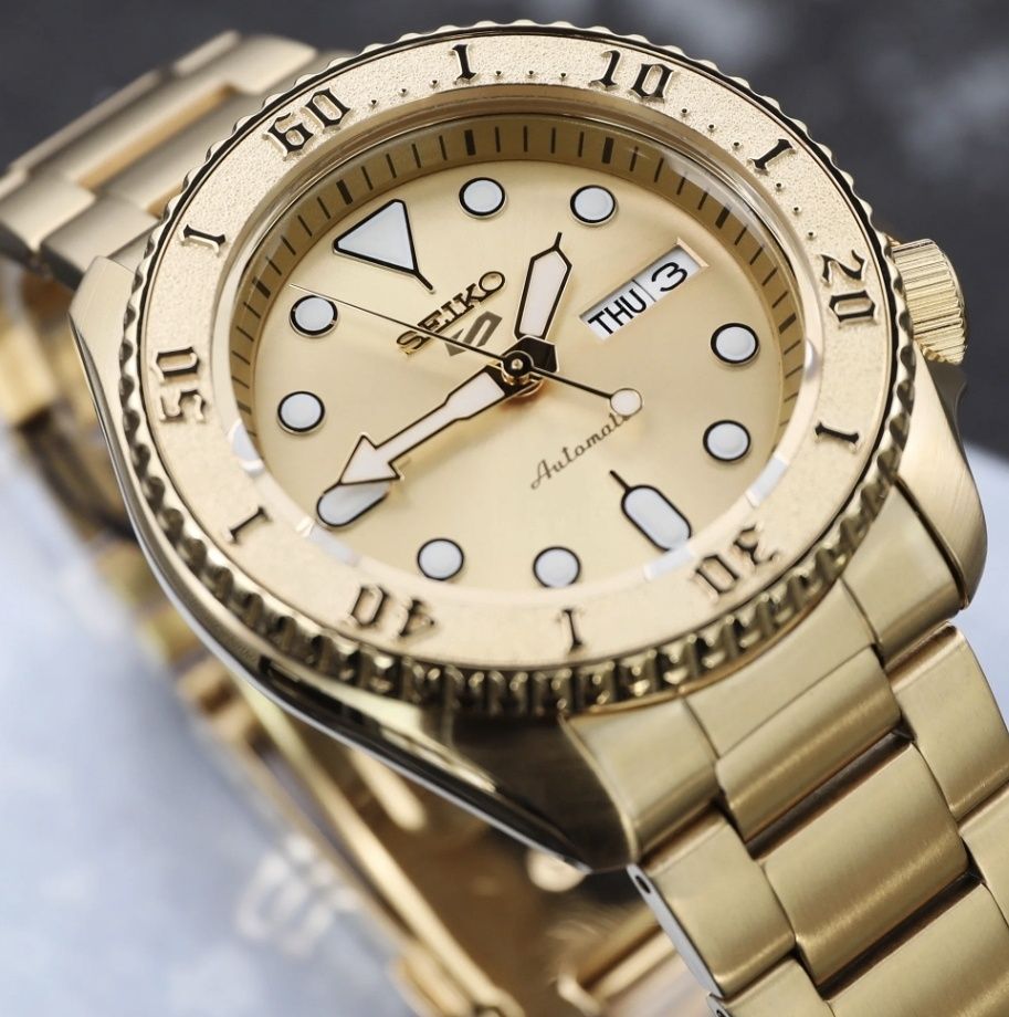 Seiko SRPE74K1 gold