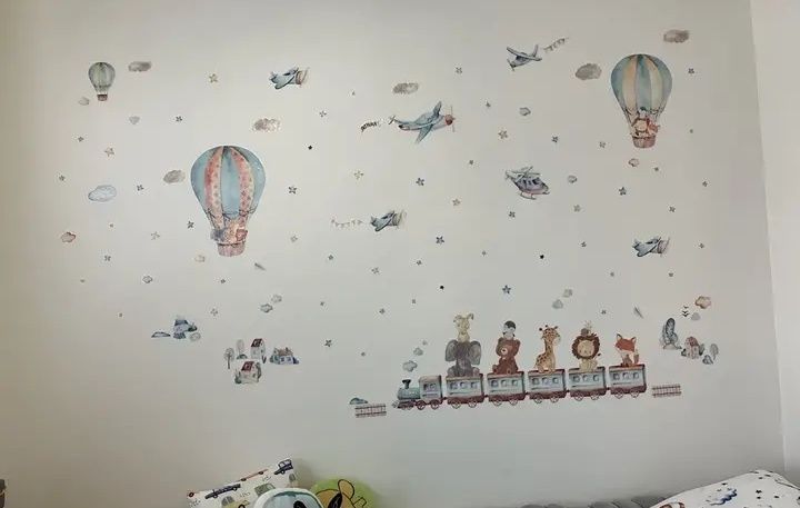 Naklejki na ścianę do pokoju dziecięcego