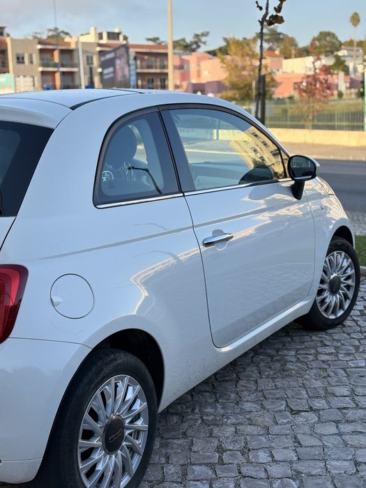 Fiat 500 Lounge 1.2: Teto Panorâmico Multimédia Digital • Bem estimado
