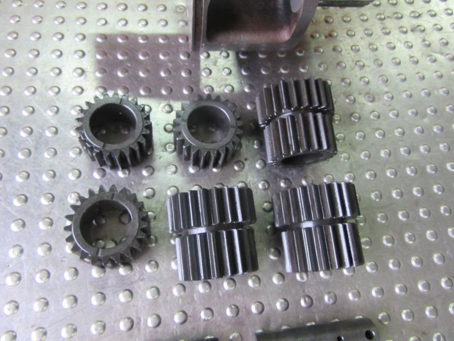 Reduktor rewersu układ planetarny Massey Ferguson Valtra seria T T183 T174 T194 T214 T234 T254