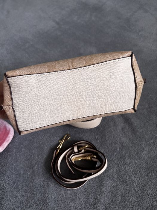 Женская сумка коуч Coach  Town Bucket Bag