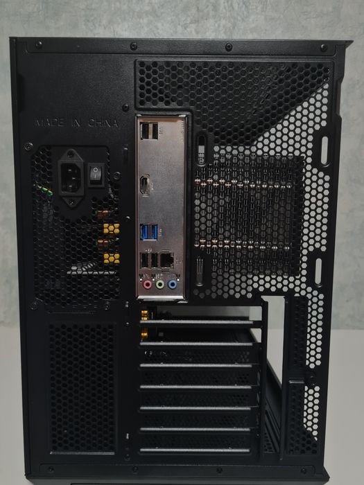 Продам ігровий ПК на i3-12100f (БЕЗ ВІДЕОКАРТИ)