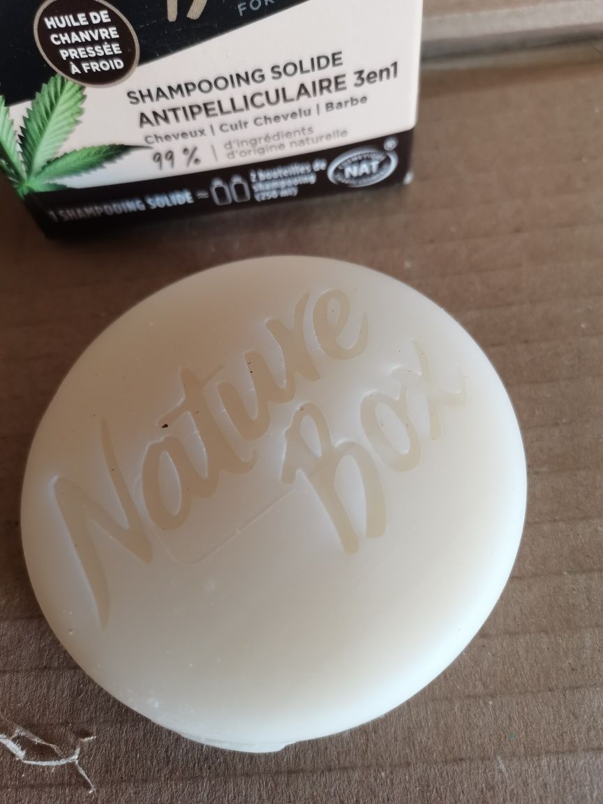 Nature box stały szampon przeciwłupieżowy