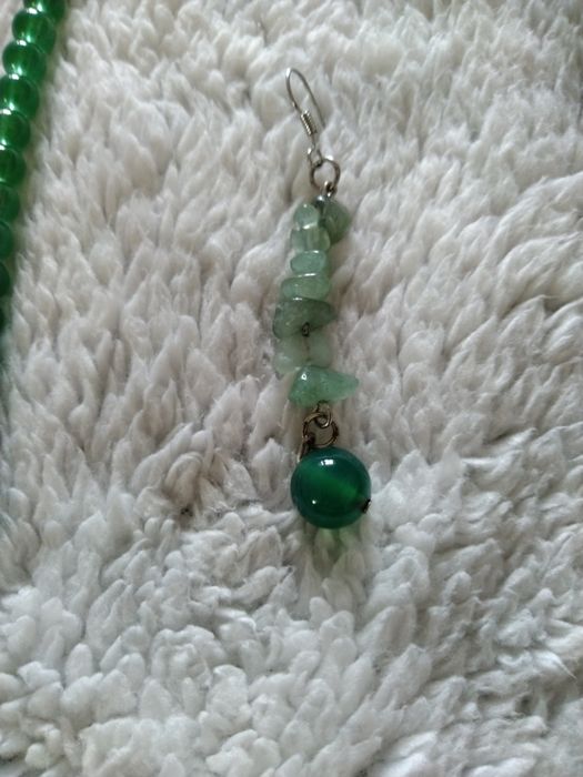 Conjunto de Brincos e  Colar de Pedras Naturais - Quartzo Verde