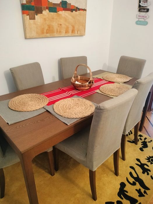 Mesa IKEA com 6 cadeiras como novo