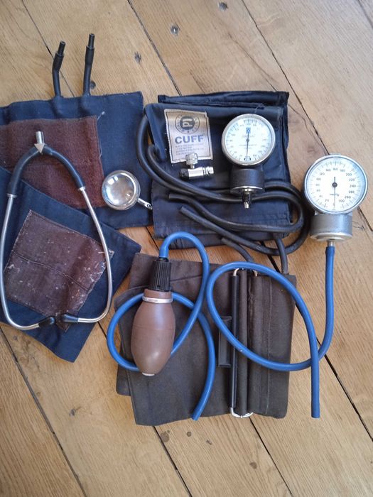 Тонометр б/у на з/ч