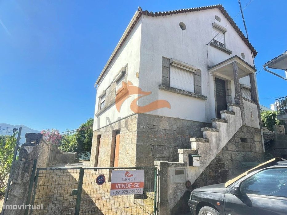 Casa com 3 quartos e terreno de 1000m2 em Santa Ovaia-Oliveira do H...