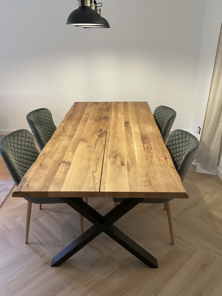 Sprzedam stół dębowy. 2m/94 cm