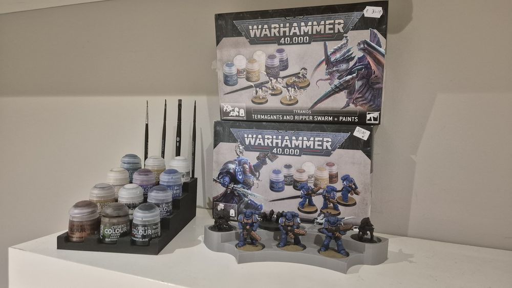 2 Set Warhanmer and colors