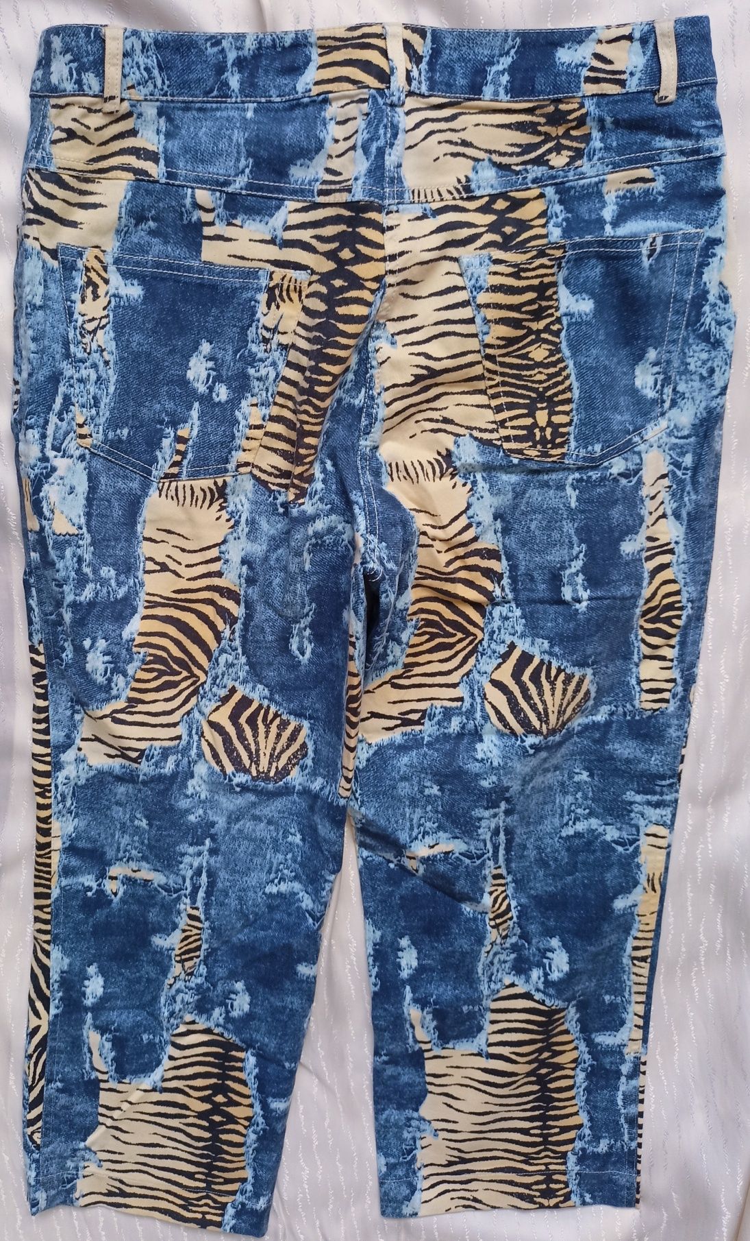 Oryginalne spodnie damskie wzór jeans 40 L