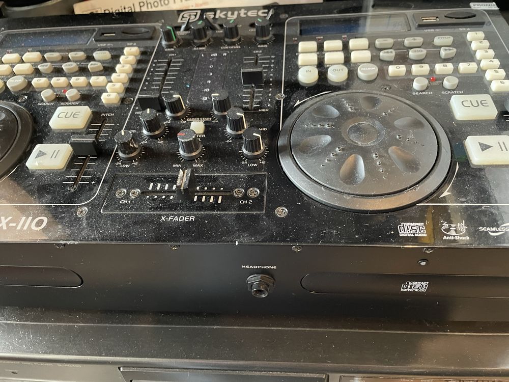 Mikser muzyczny Skytec STX-110