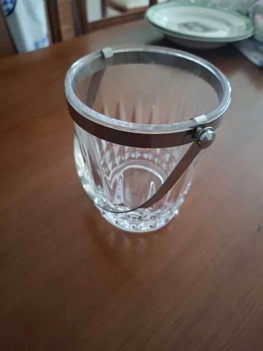 Balde de gelo de cristal