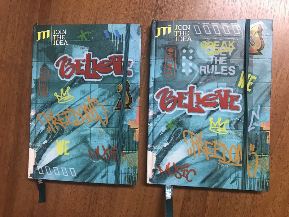 Яскраві якісні блокноти