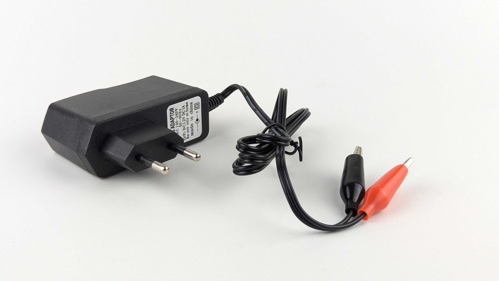 Зарядка 12V 1A для мото акумулятора з інтелектуальним режимом зарядки