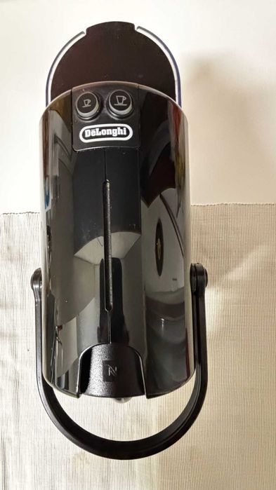 maquina nespresso Delonghi- como nova