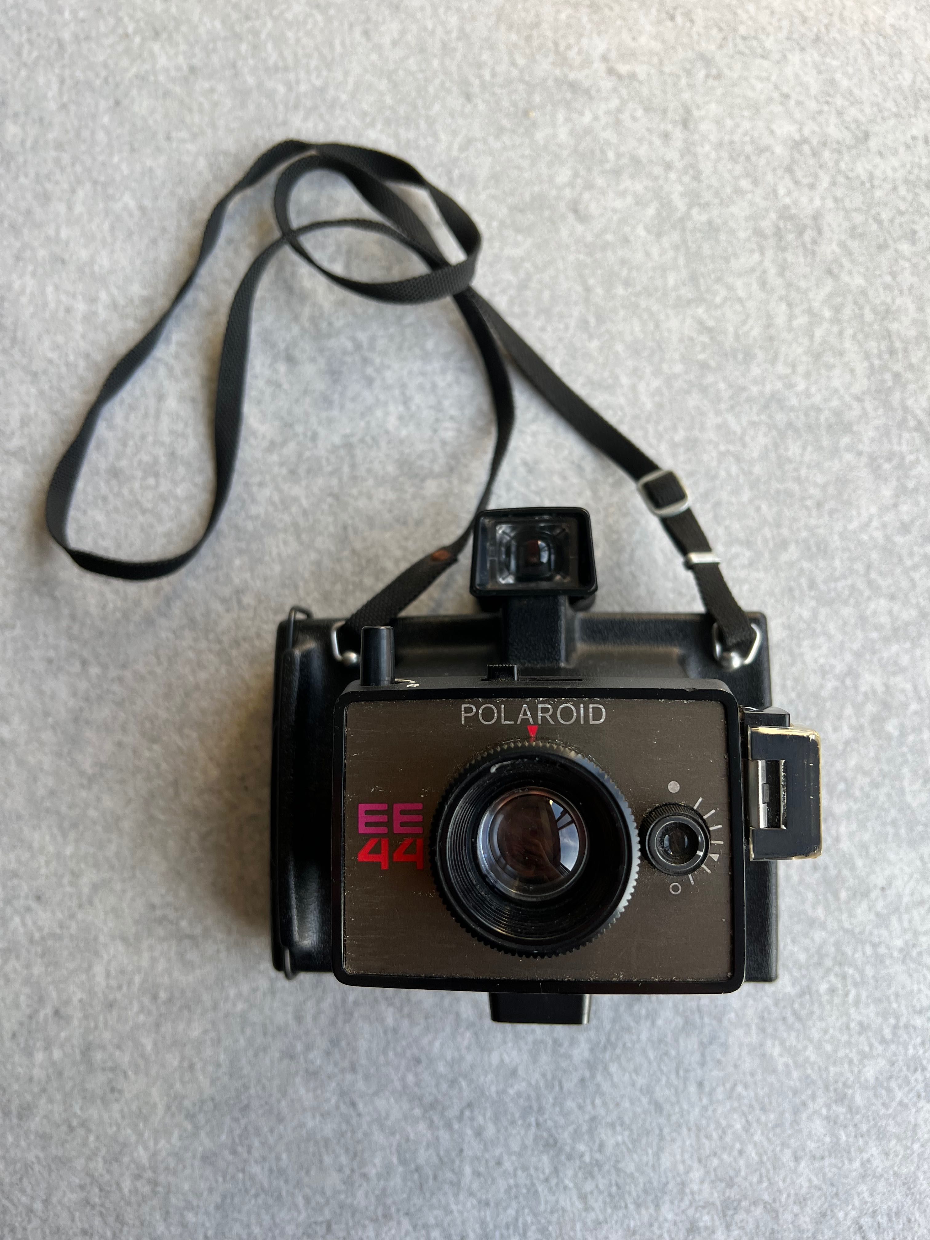 Máquina fotográfica analógica Polaroid EE44 7