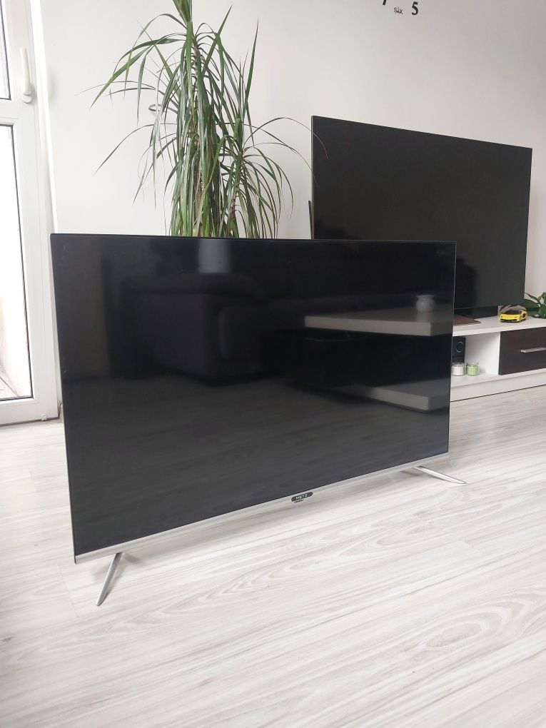 Telewizor 43 cale