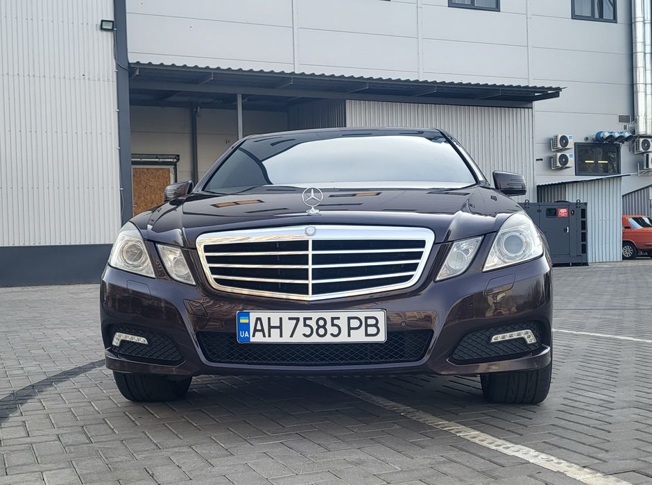 Mercedes-Benz w212 е300