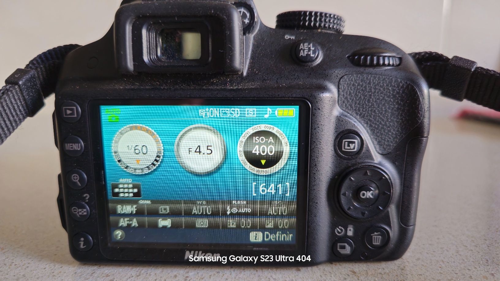 Máquina fotográfica Nikon D3300
