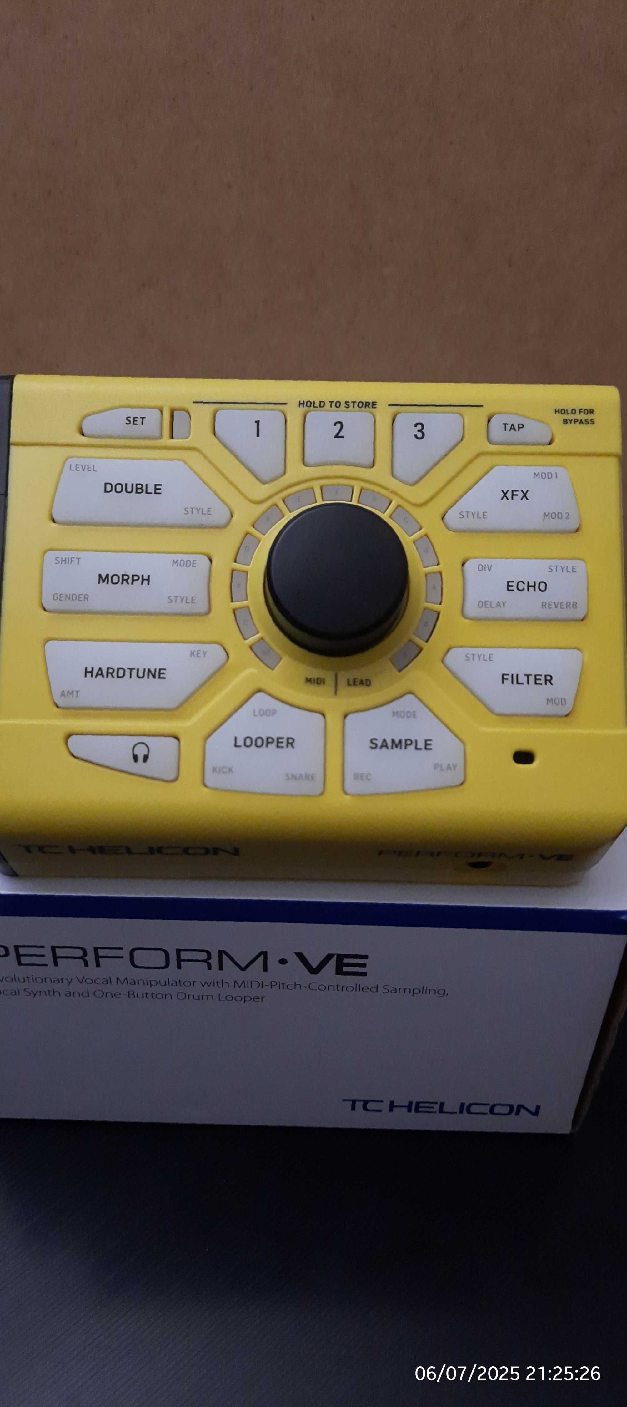 TC Helicon Perform VE procesor wokalny looper sampler