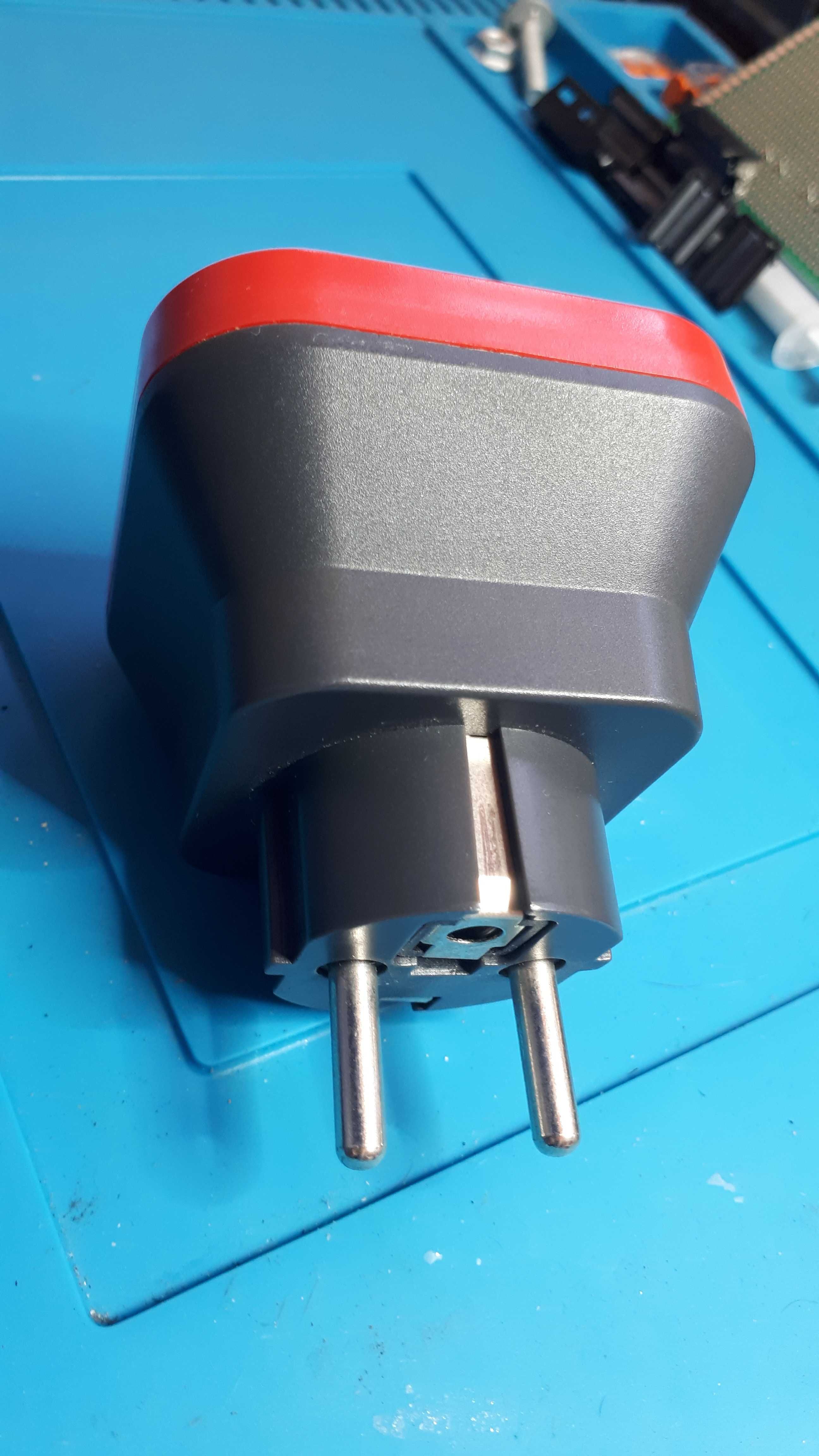 Testador de tomadas UNI-T UT07B-EU