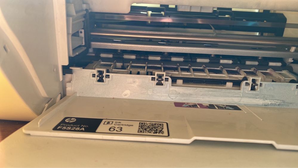 Принтер HP DeskJet 2130