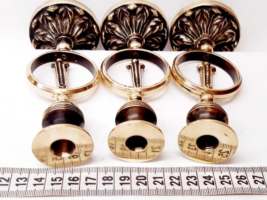 Старинный подсвечник из латуни на одну свечу, цена за 1 подсвечник