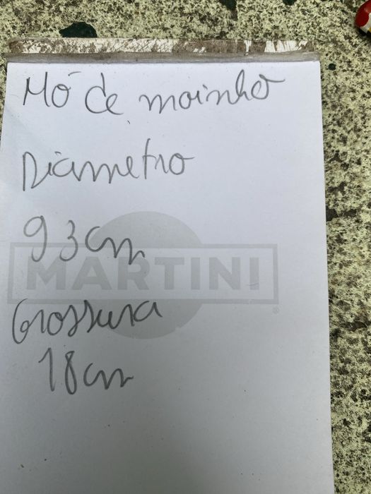 Mó de moinho antiga