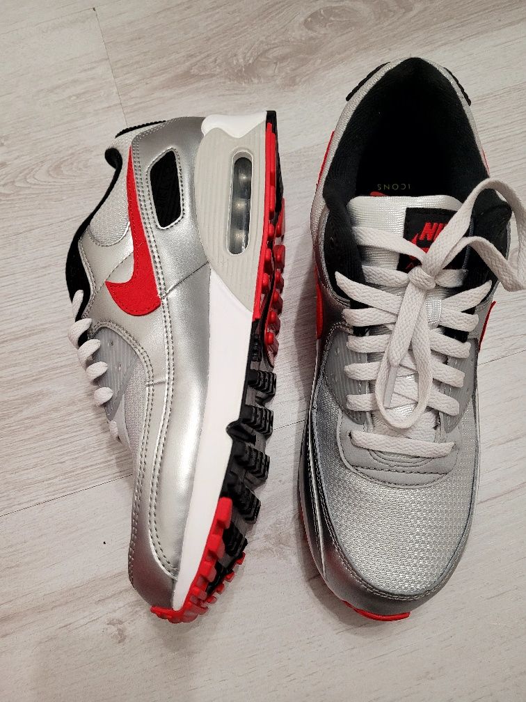 Кроссовки NIKE AIR MAX 90 Icons "Silver Bullet" нові