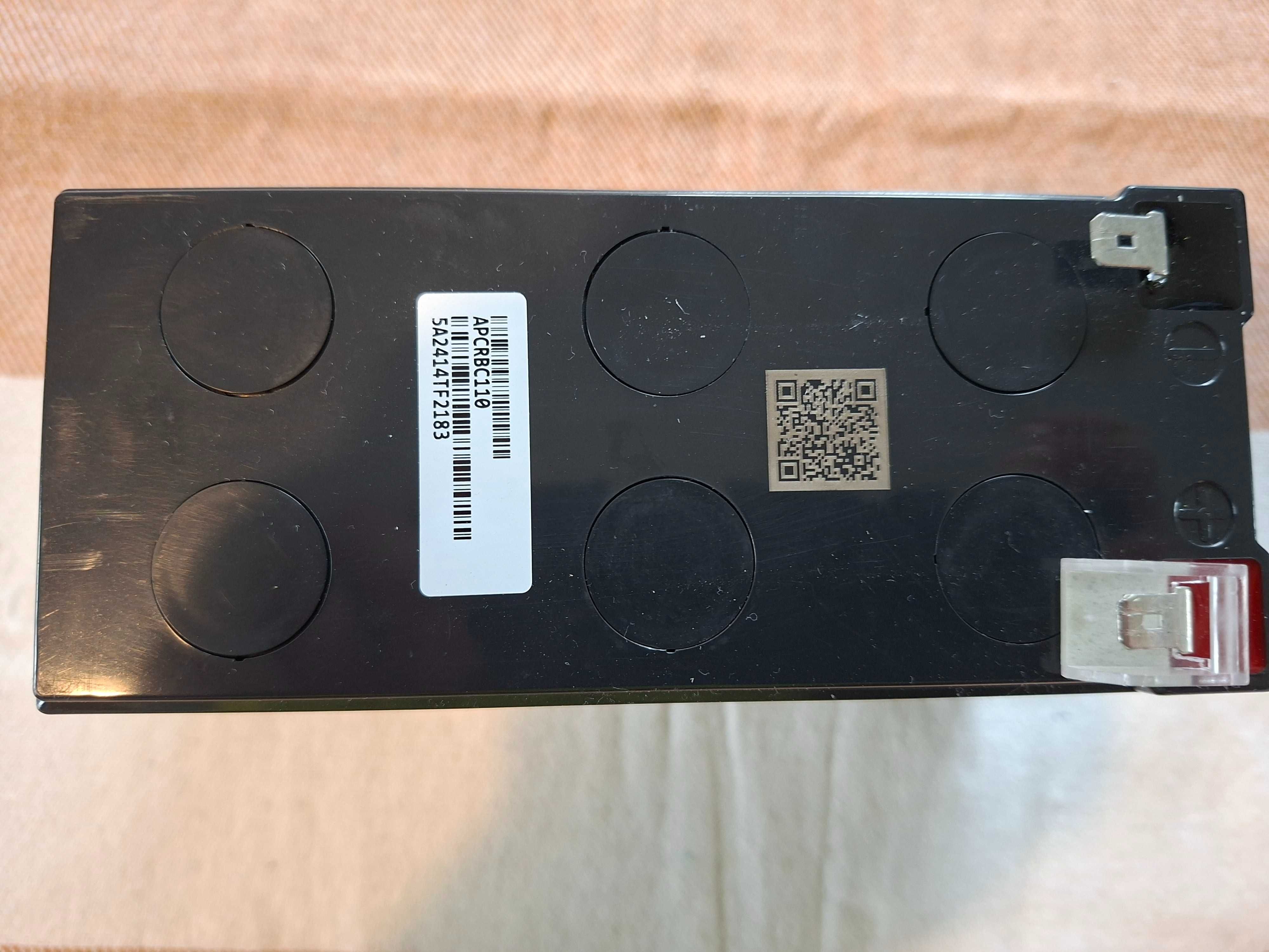 APC RBC17 - Wymienny akumulator do UPS APC BE700G-FR