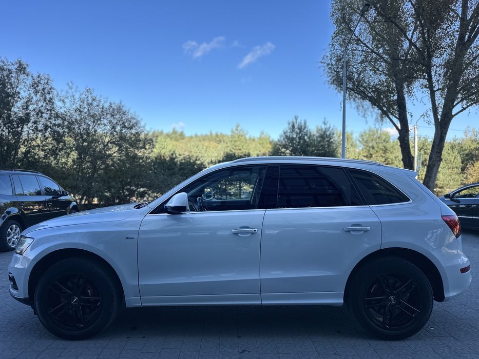 Audi Q5 Premium Plus 3.0 TFSI Quattro S-Line