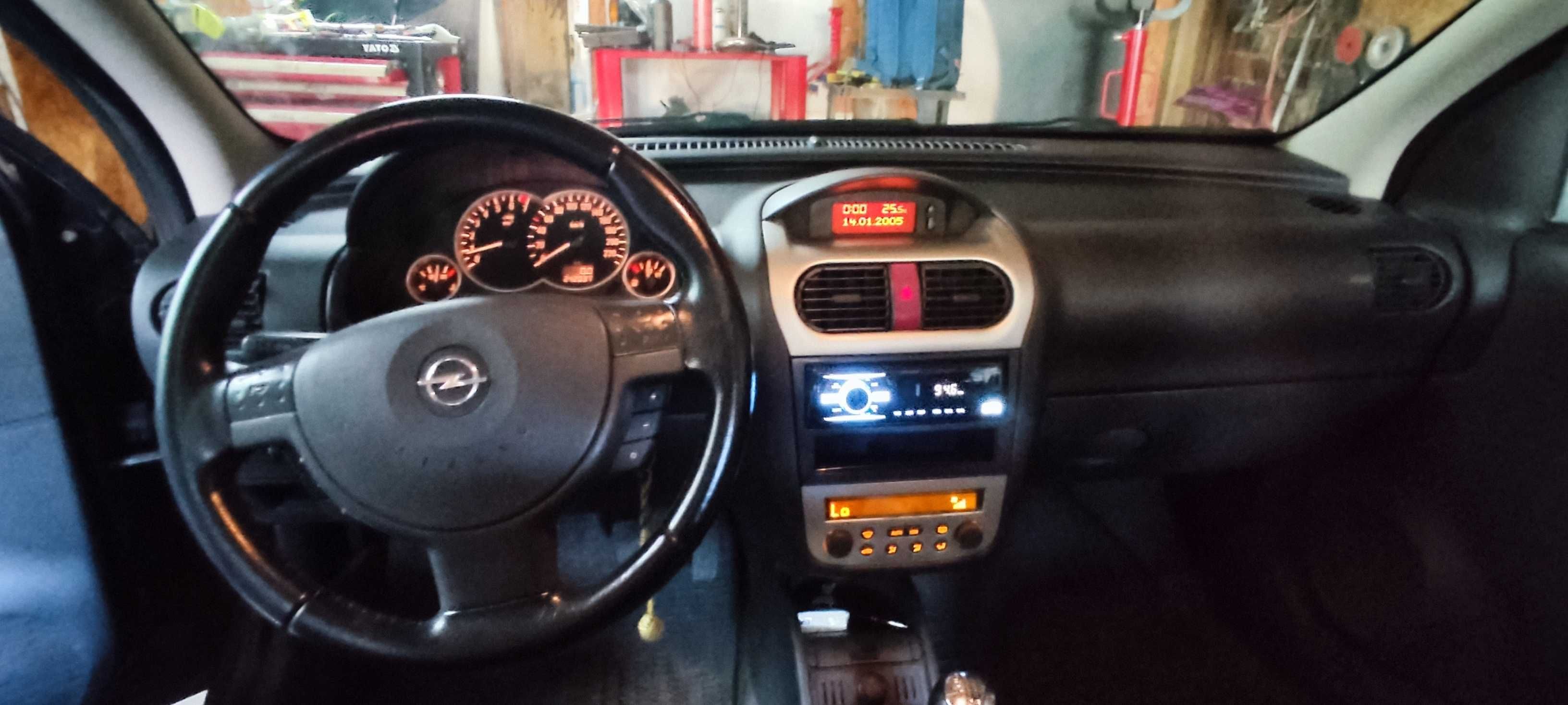 Opel corsa 1.0 klima alusy