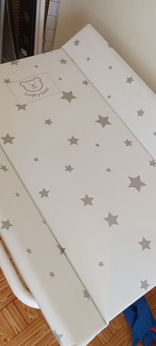 Banheira de bebe e trocador de fraldas