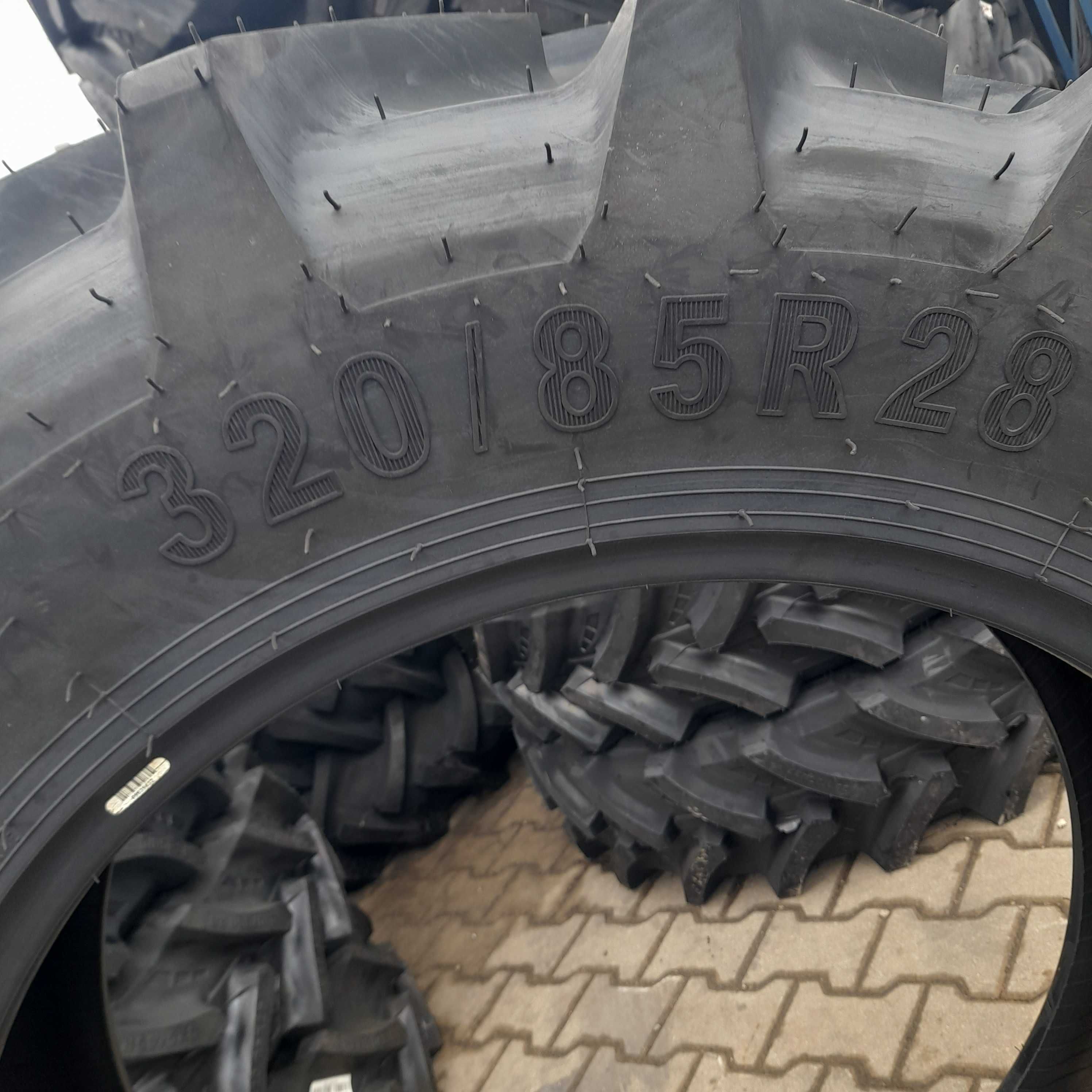 Opona 320/85R28 ( 12.4R28 )  TA-110 124A8 TL Petlas