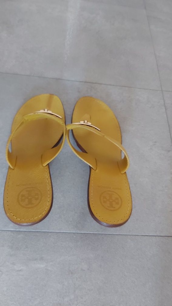 Klapki tory burch