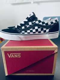 Ténis Vans Checkerboard T. 42,5