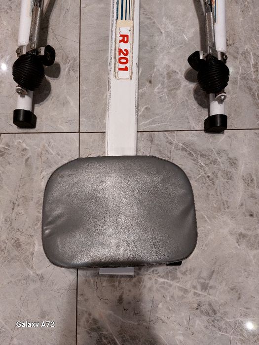 wioślarz do ćwiczeń Star R201